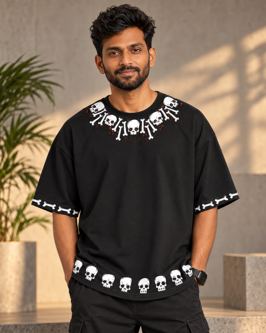 Skull & Bones Oversized Black T-Shirt – Gothic Halloween Streetwear Tee